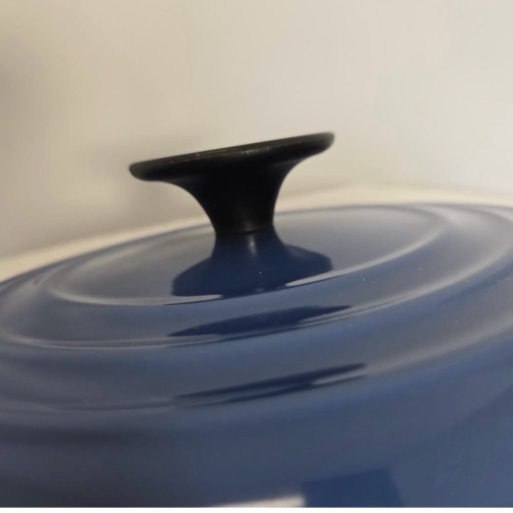 🆕 LE CREUSET  Blue Enamel /Steel Black  Knob Stock Pot Replacement LID ONLY - Picture 2 of 4